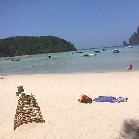 Bung House Hotell Phi Phi-öarna Exteriör bild