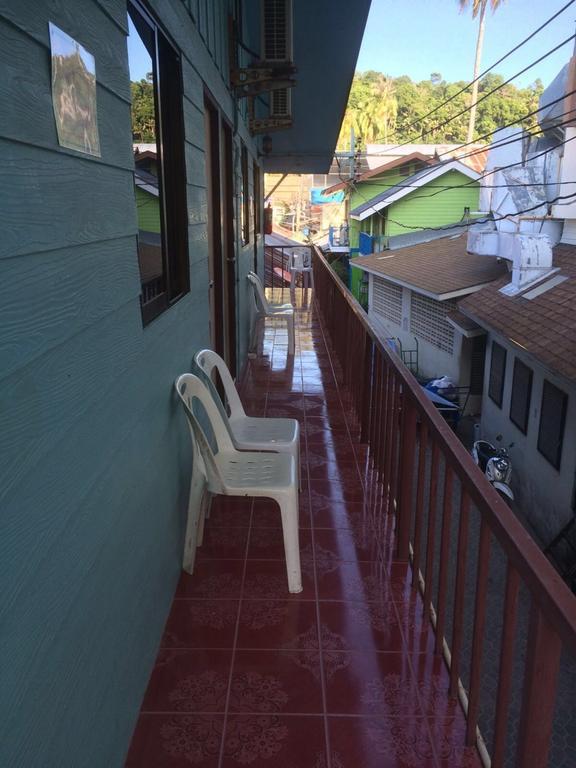 Bung House Hotell Phi Phi-öarna Exteriör bild